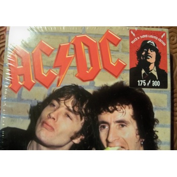 acdc1_1476234223