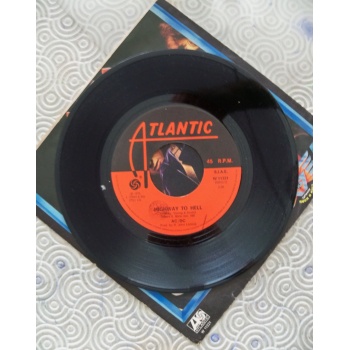 acdc3_943599689