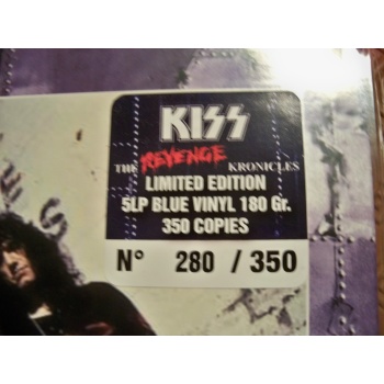 kiss2_662459734