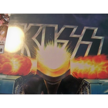 kiss4_529664263