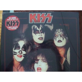 kiss_2_731156842