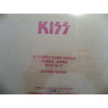 kiss_5_152178695